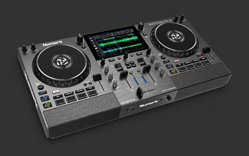 Contrôleurs DJ USB et autonomes : comment choisir le bon système DJ pour mixer ?