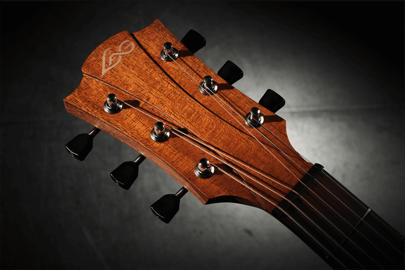 Tête de manche LÂG Tramontane 70 avec mécaniques noires et signature visuelle raffinée de la marque