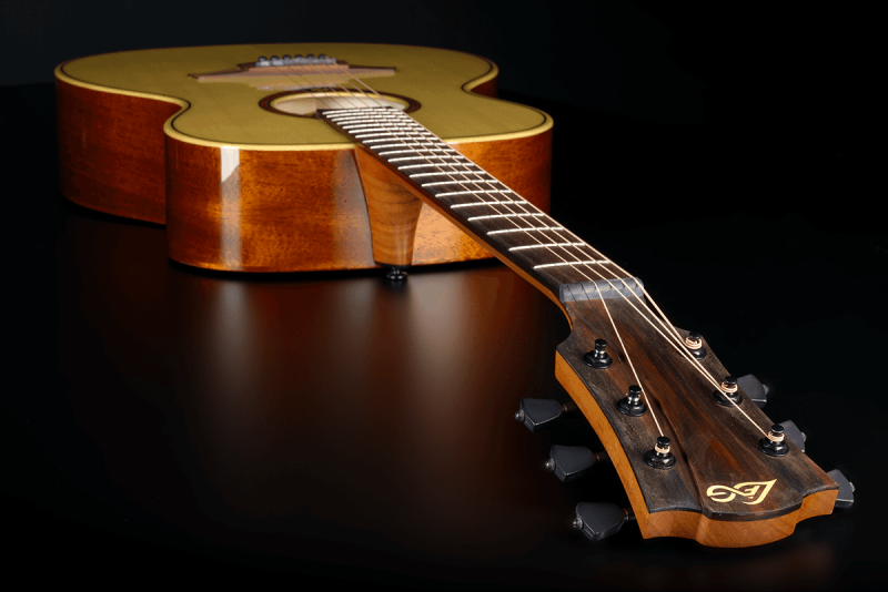 LÂG Tramontane 88 : découvrez une gamme de guitares folk élégantes, inspirantes et vraiment agréables à jouer