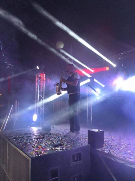 COULEUR TAVEL / PRESTATION SCENIQUE